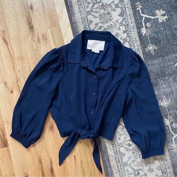 Gal Meets Glam Claudia Navy Tie Front Crop Blouse 0 - Picture 3 of 8
